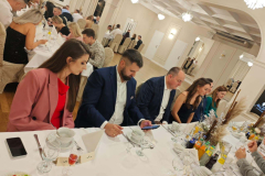 d6cf9c4d-32f8-409b-83dd-1fd780395254